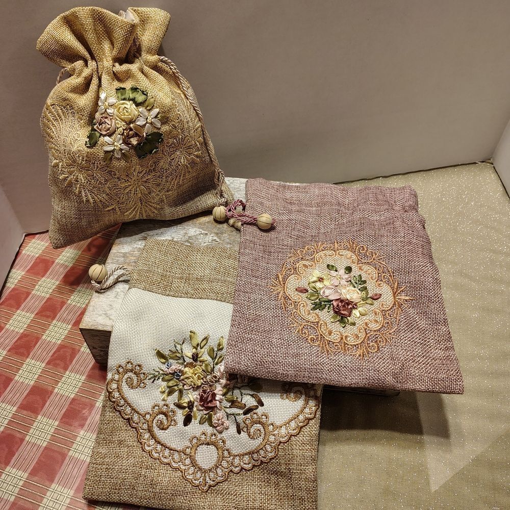 Embroidered Floral Drawstring Bags - Set of 3